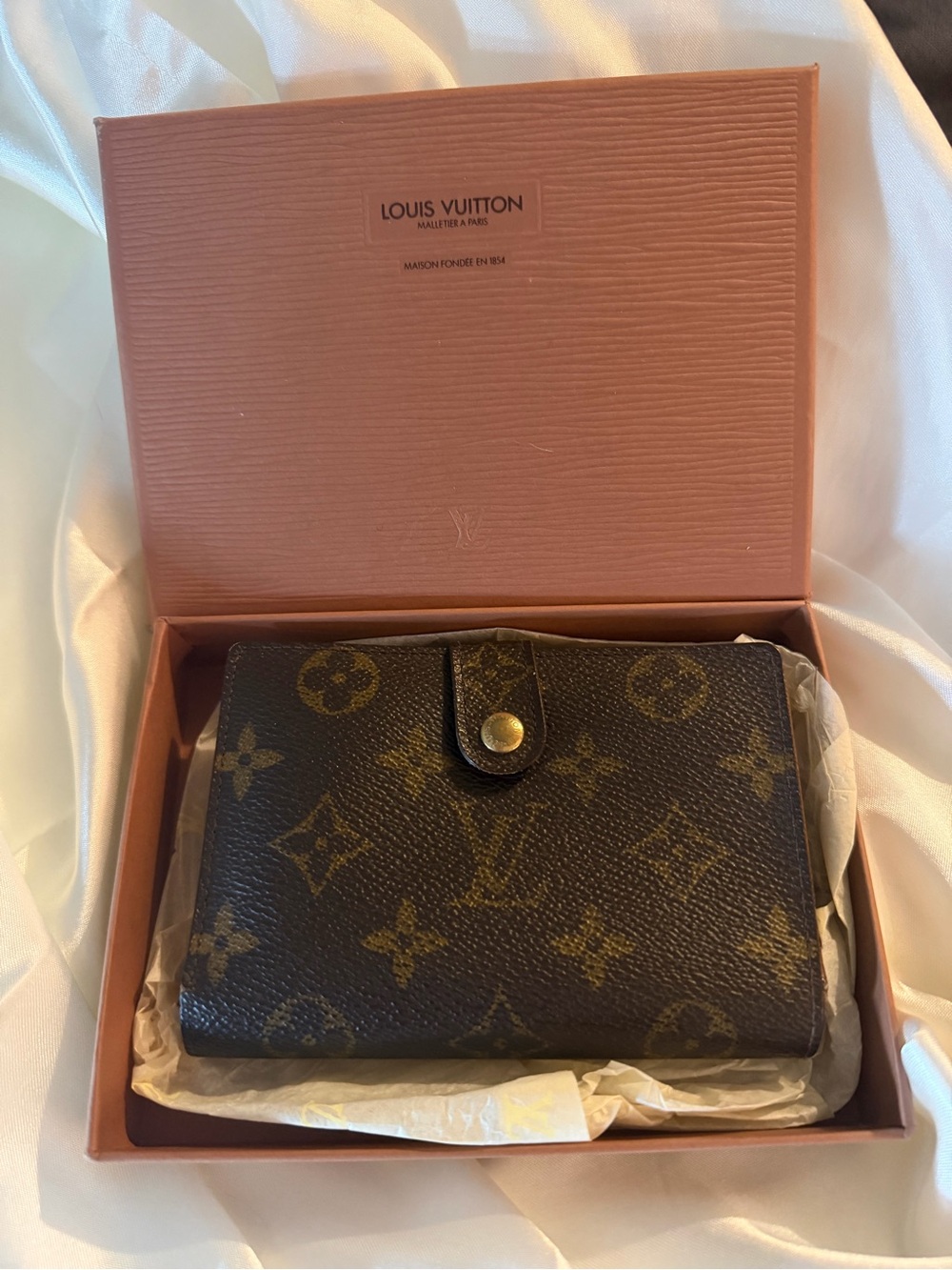 Louis Vuitton Monogram Snap Compact Wallet in Brown